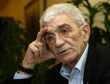 Εν εξάλλω ο Μπουτάρης με τους επικριτές του: «Διανοητικά καθυστερημένοι όσοι λένε τη Θεσσαλονίκη ρεζίλι-city»